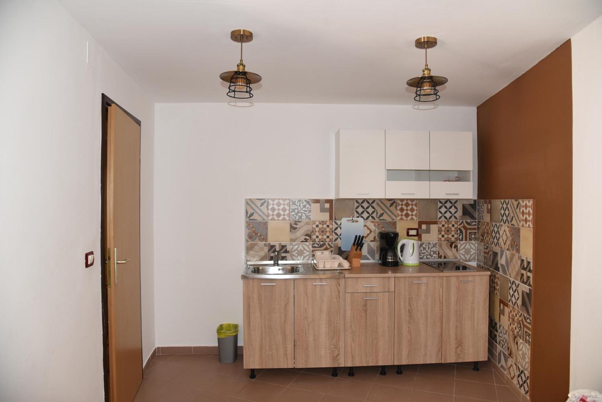 Central Apartments Circolo 罗维尼 外观 照片