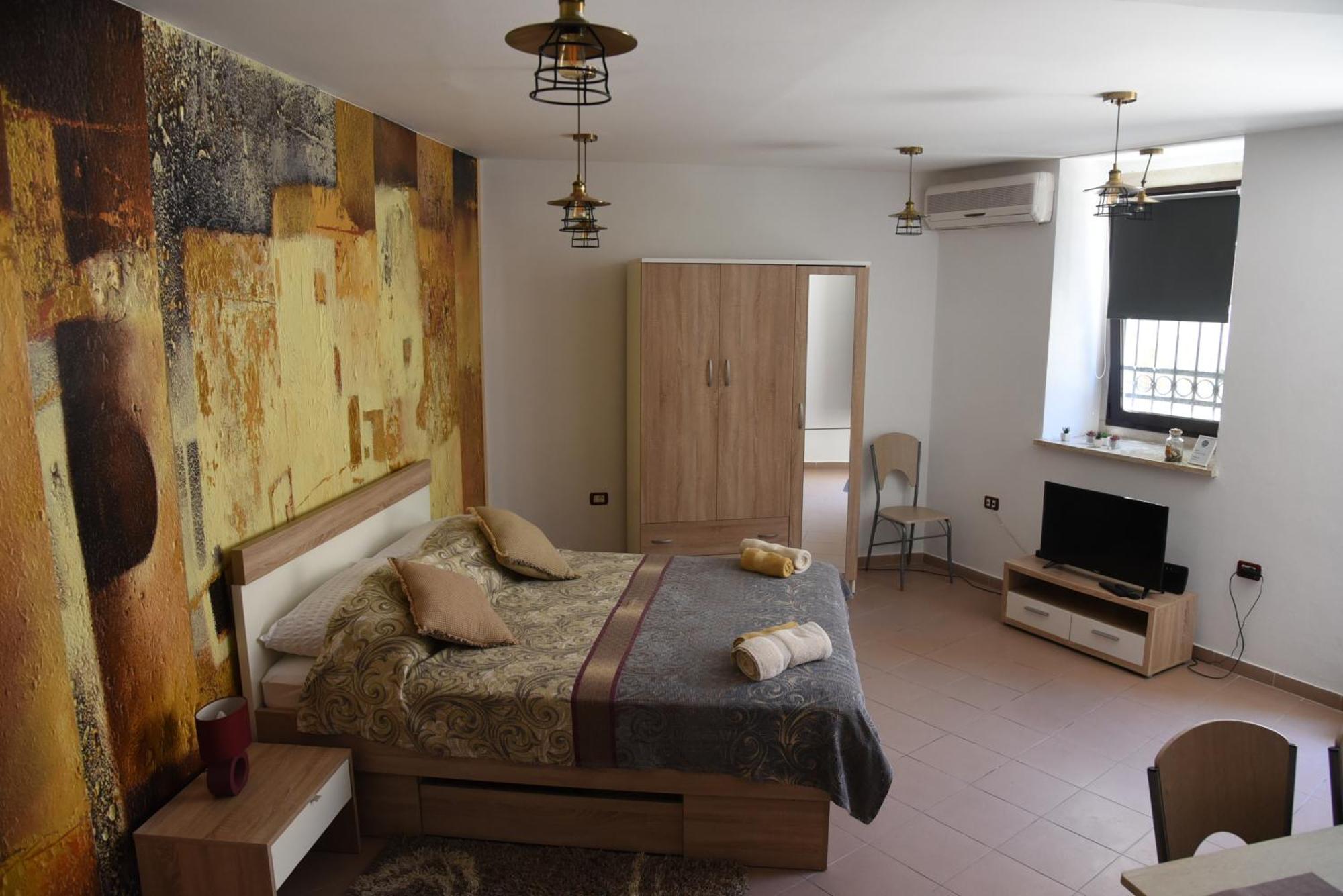 Central Apartments Circolo 罗维尼 外观 照片