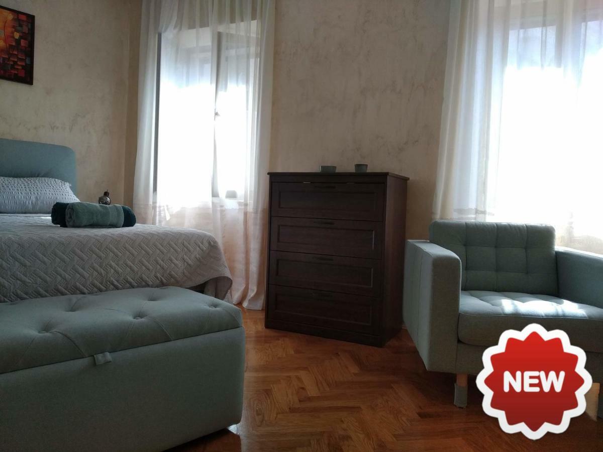 Central Apartments Circolo 罗维尼 外观 照片